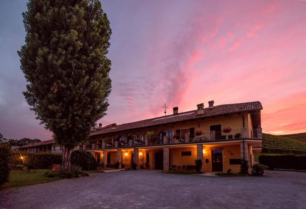 Cascina Rocca Agriturismo B&B La Morra Bagian luar foto